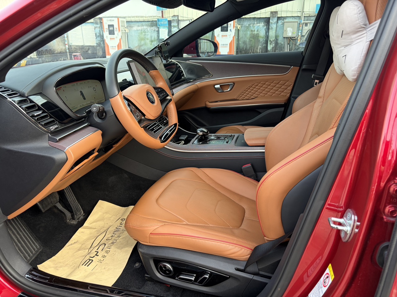 BYD Atto 8